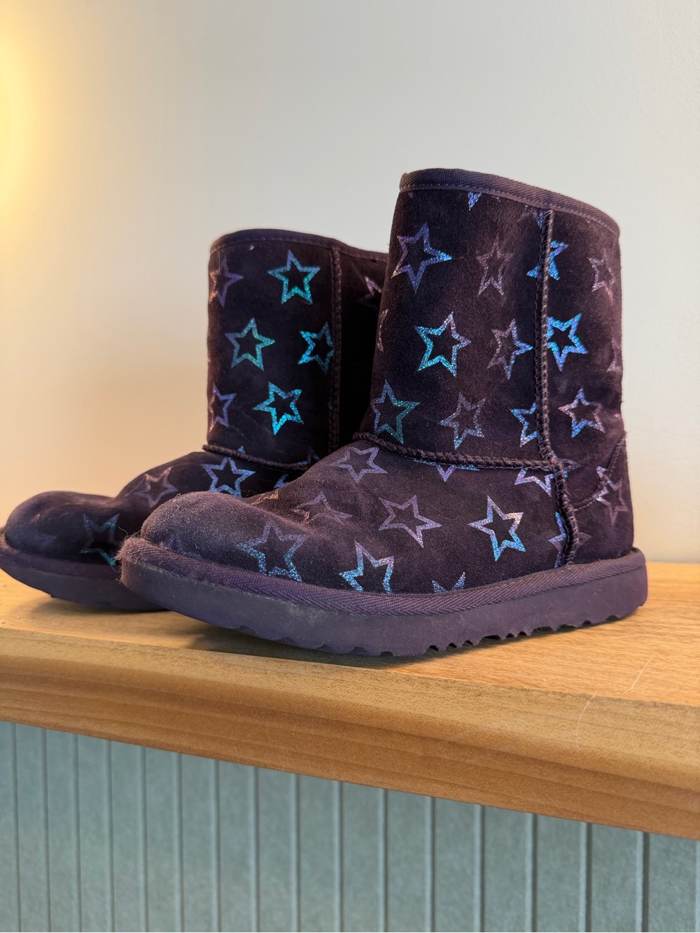 UGG Purple Star sparkle Suede Ankle Boots size 3